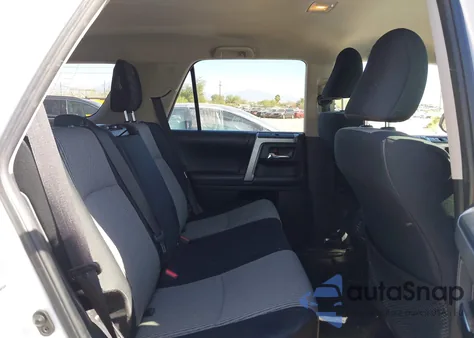 2018 Toyota 4Runner Sr5 from USA, damaged, VIN JTEBU5JR6J5594536